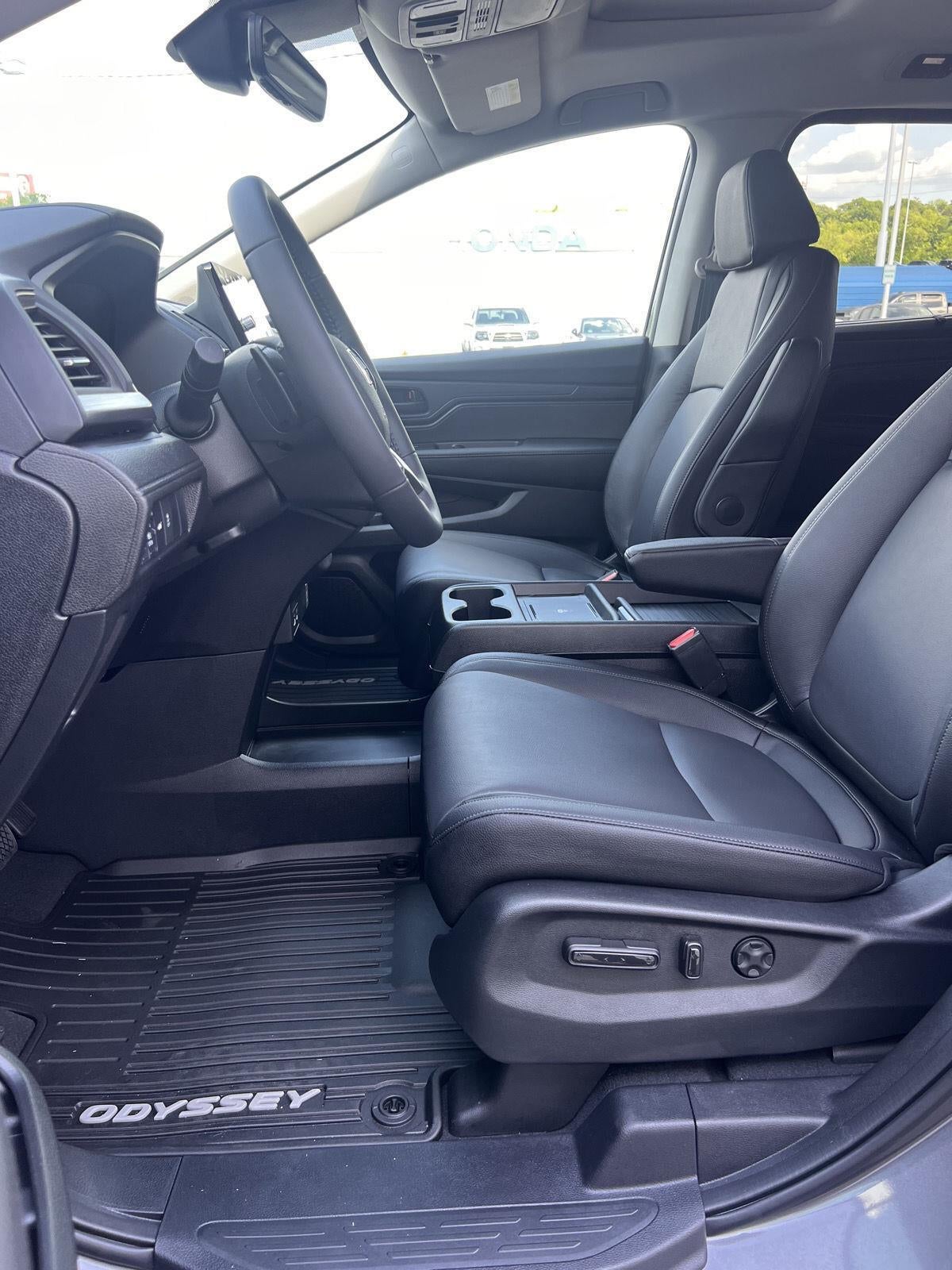 2026 Honda Odyssey — rear three-quarter view