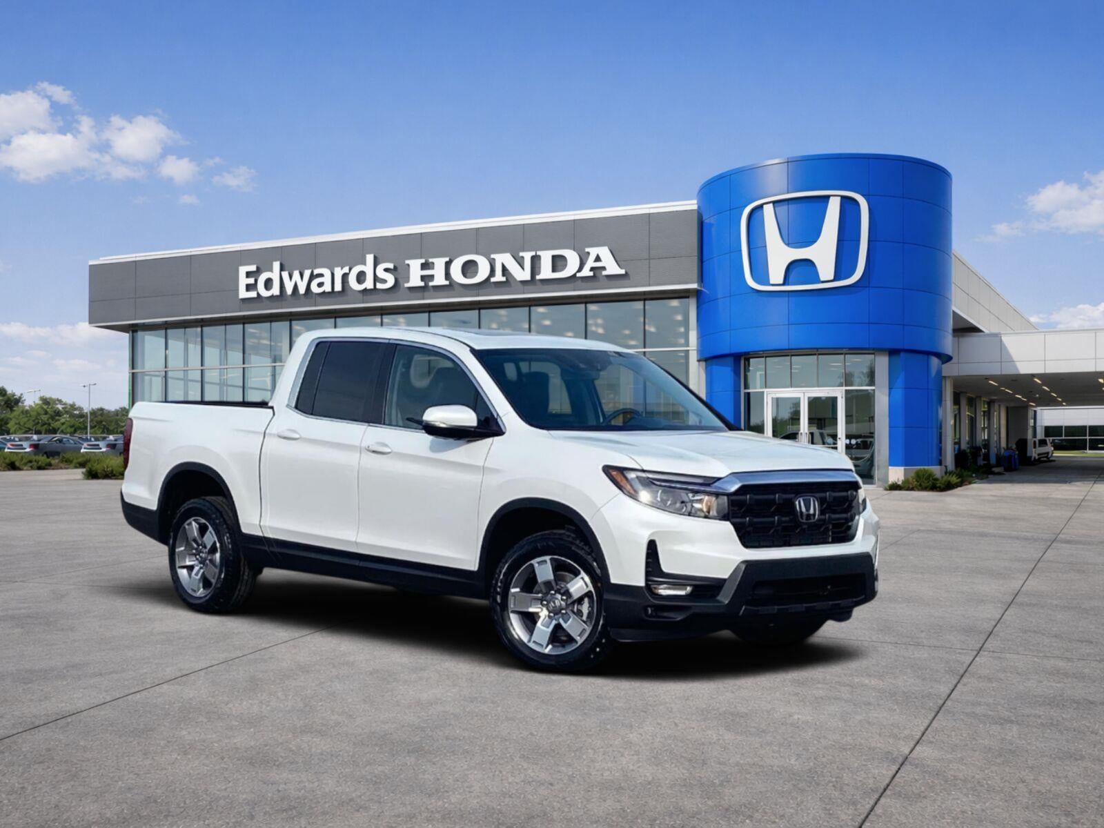 2026 Honda Ridgeline RTL in Nh-883P And Platinum W — front three-quarter view